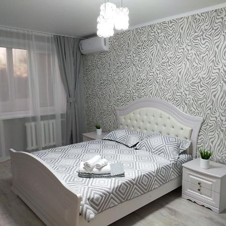 אוראל Вип 1Комн Айтиева 70 מראה חיצוני תמונה
