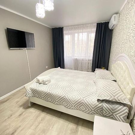 אוראל Вип 1Комн Айтиева 70 מראה חיצוני תמונה