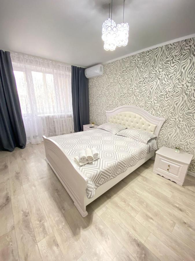 אוראל Вип 1Комн Айтиева 70 מראה חיצוני תמונה
